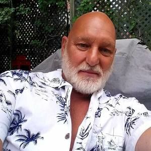 Meet your Posher, Karl